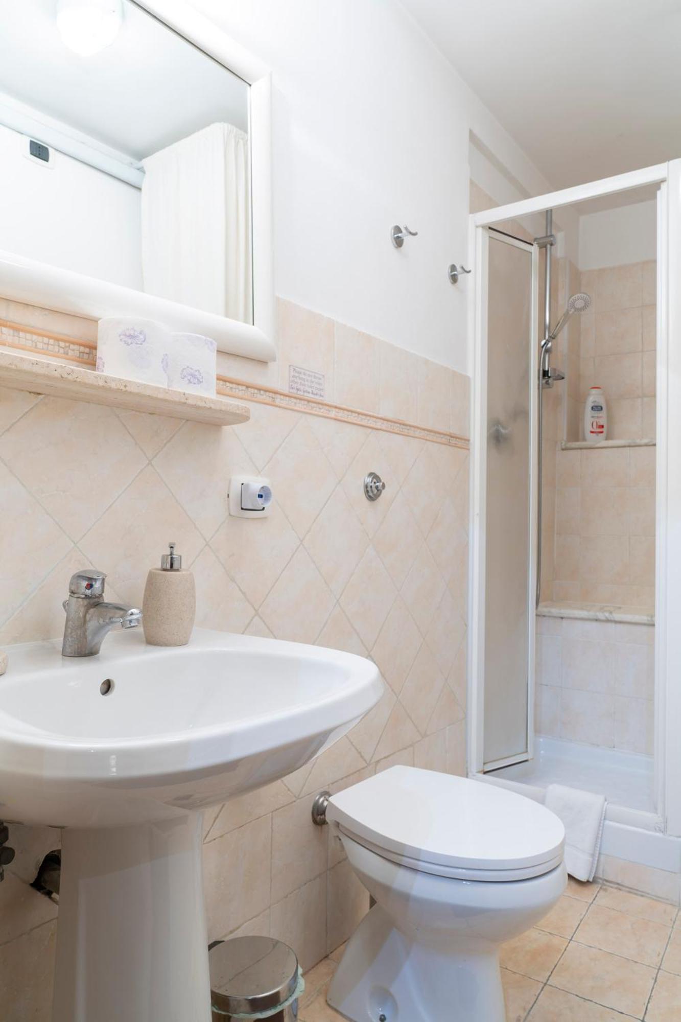 Ferienwohnung Casa De' Medici In Via Giulia Rom Exterior foto